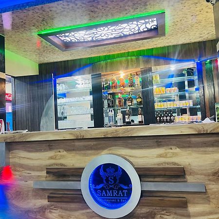 Hotel Samrat Inn Pvt Ltd Lahan 외부 사진